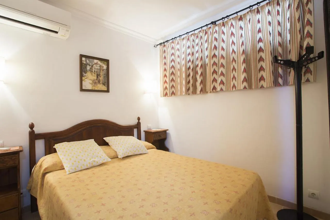 Apartment Puerto de Pollensa Villa: Mountain Retreat Near Beach Port de Pollenca