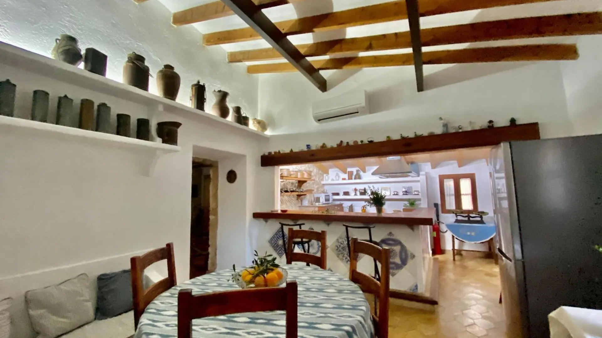 Apartment Puerto de Pollensa Villa: Mountain Retreat Near Beach Port de Pollenca