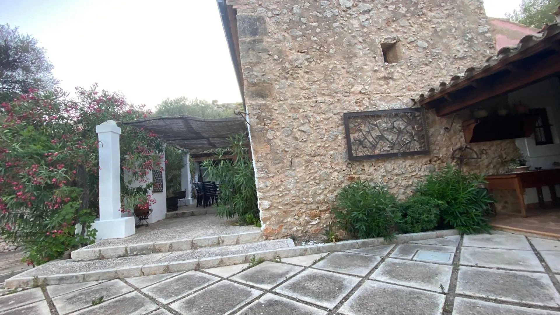 Puerto de Pollensa Villa: Mountain Retreat Near Beach Port de Pollenca