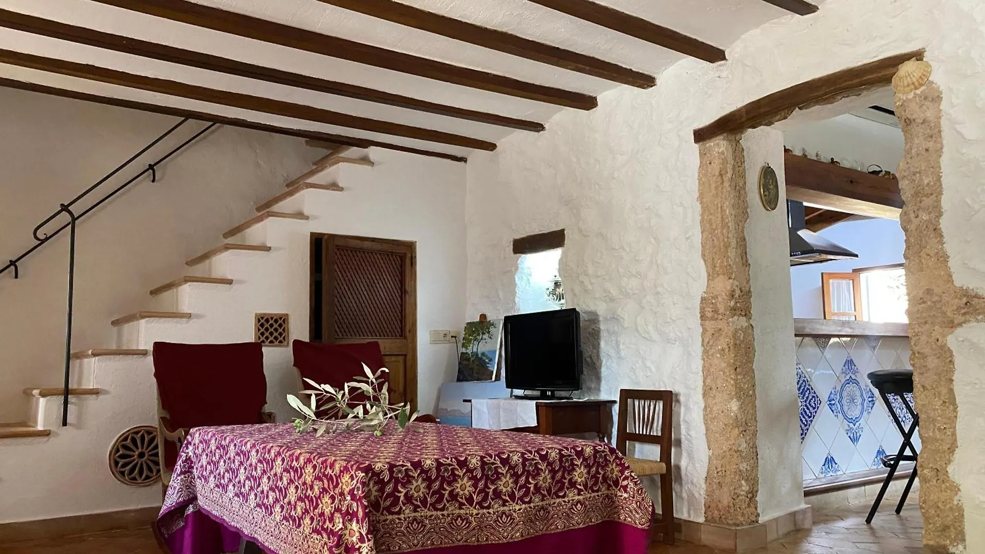 Puerto de Pollensa Villa: Mountain Retreat Near Beach Port de Pollenca