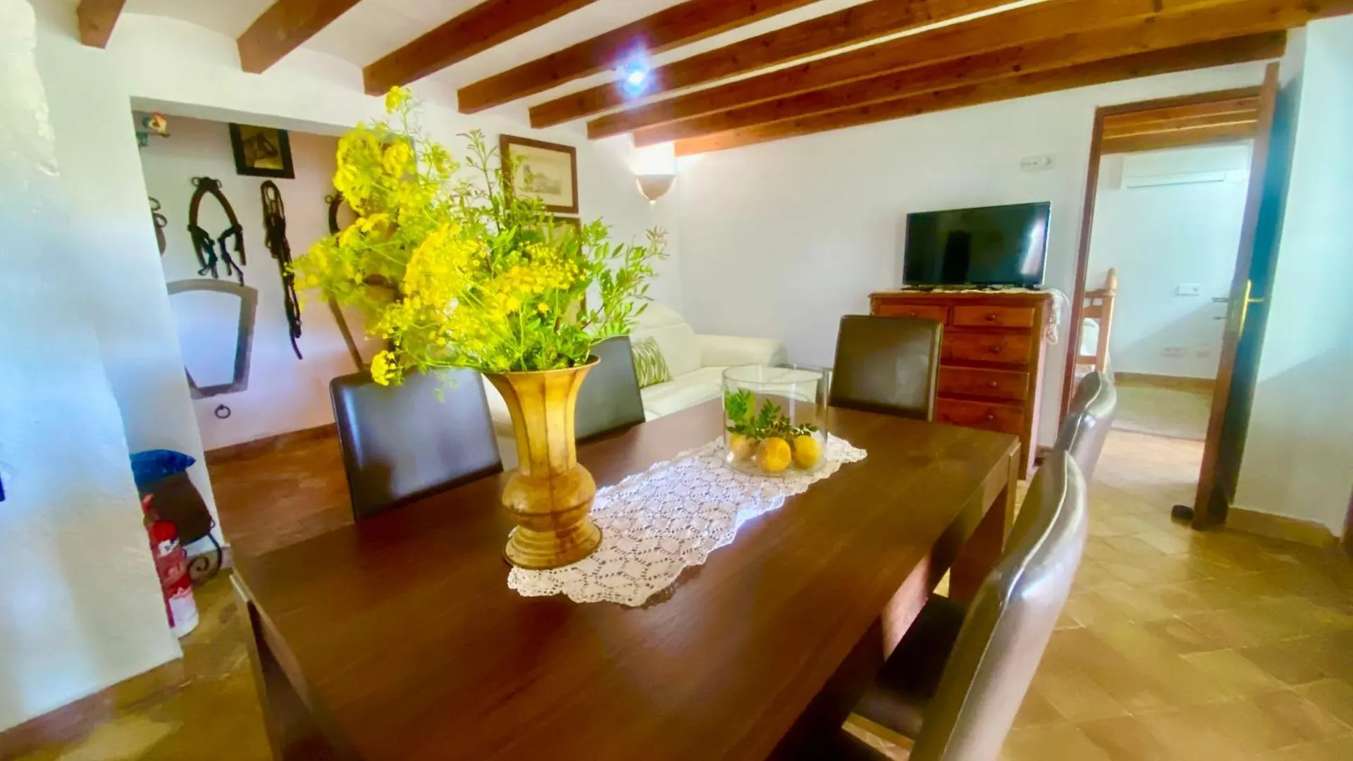 Apartment Puerto de Pollensa Villa: Mountain Retreat Near Beach Port de Pollenca