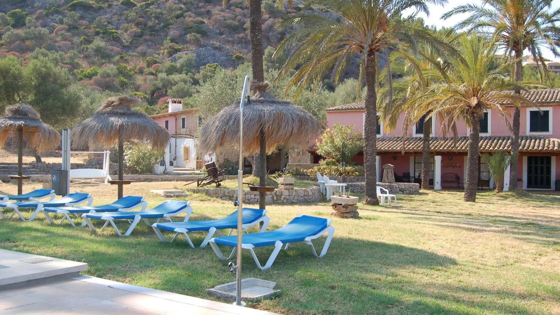 Apartment Puerto de Pollensa Villa: Mountain Retreat Near Beach Port de Pollenca