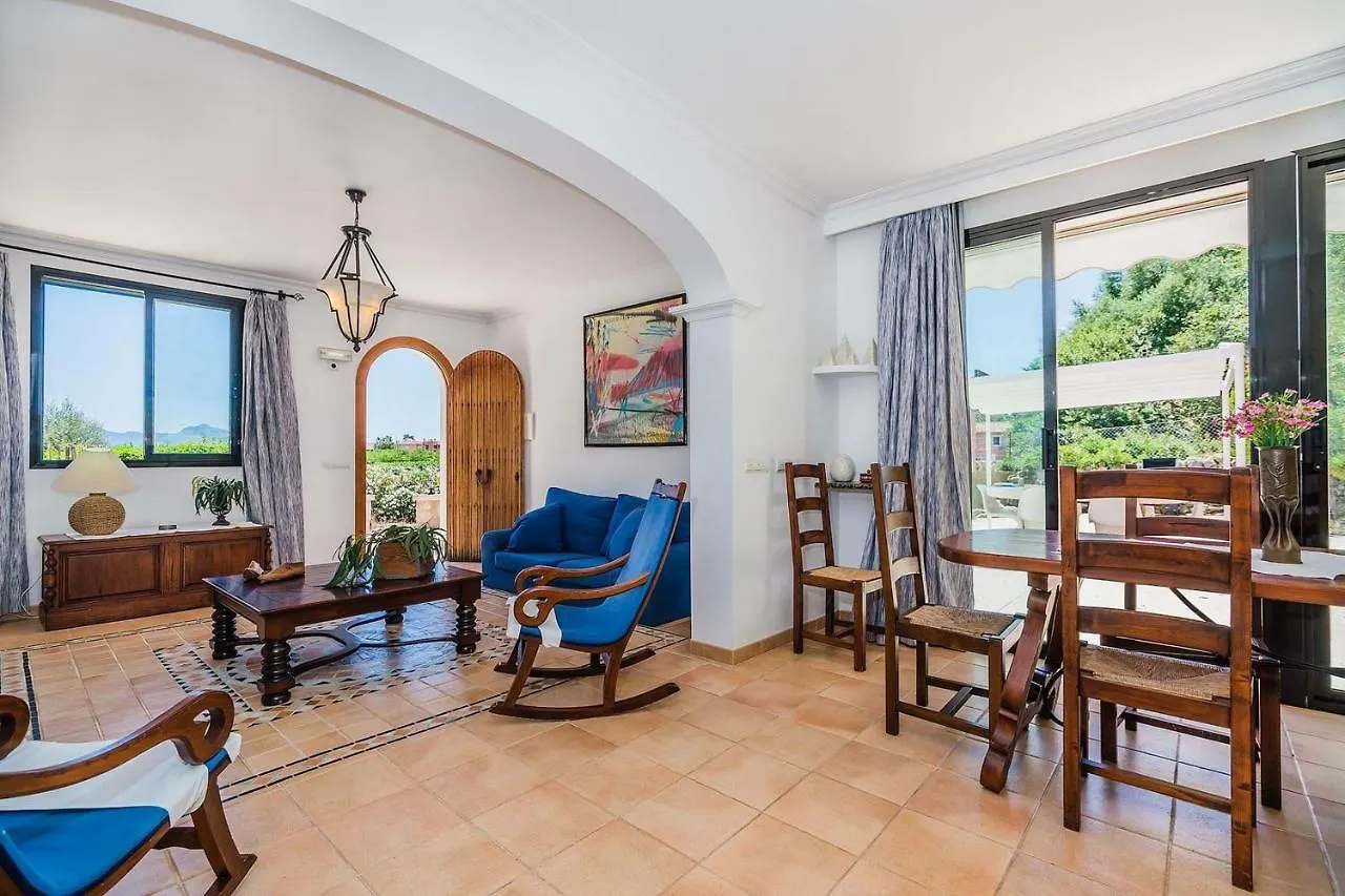 Puerto de Pollensa Villa: Mountain Retreat Near Beach Port de Pollenca