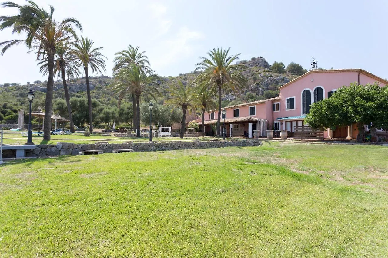 Apartment Puerto de Pollensa Villa: Mountain Retreat Near Beach Port de Pollenca